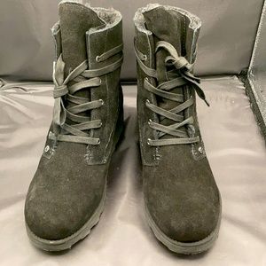 Bearpaw women’s krista black suede wool boots 9 40